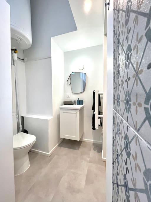 Studio Jade : Charmant Logement Place Clemenceau Apartment Pau Exterior photo